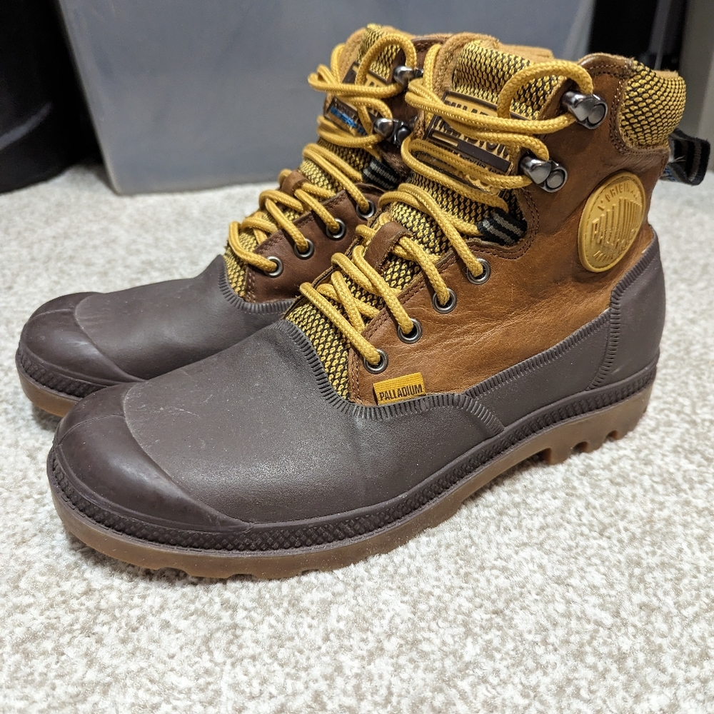 Palladium - L'Originale Depuis 1947 Waterproof Boots - womens 10 - mens 8.5